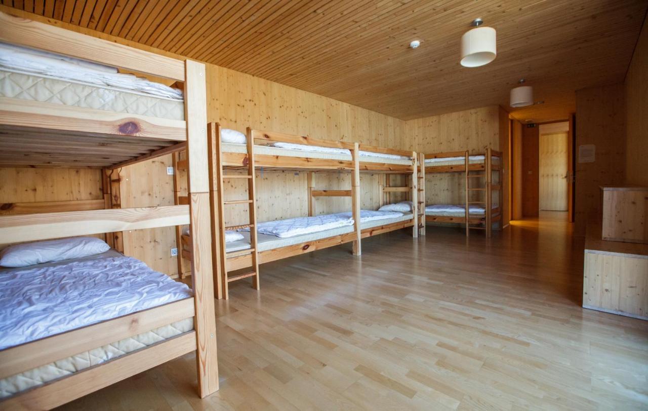 Youth Hostel Punkl Ravne na Koroskem Екстер'єр фото